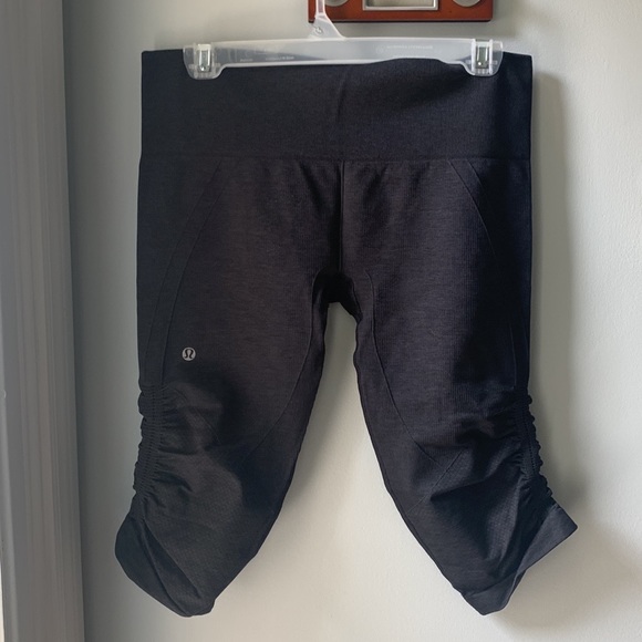 Cinched Cropped Black Lululemon Leggings - Picture 2 of 5